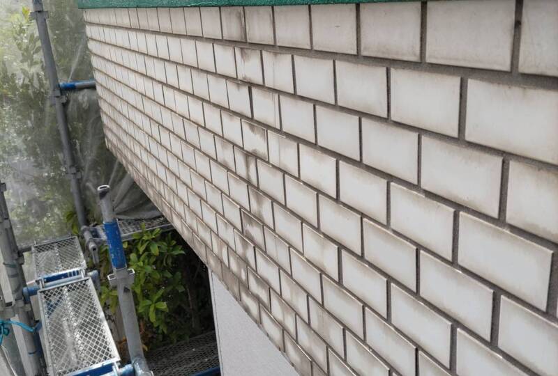 3235
